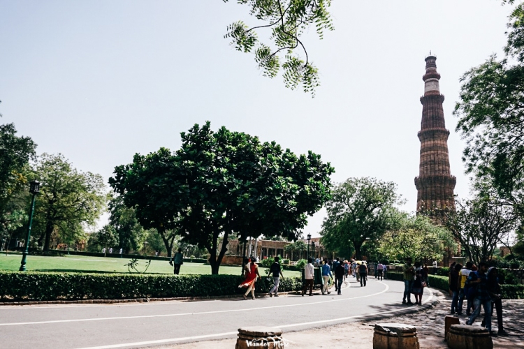อินเดีย เที่ยวอินเดีย เที่ยวคนเดียว Qutub minar ท่องเที่ยว เดินทาง บล็อกเกอร์ท่องเที่ยว ผจญภัย 